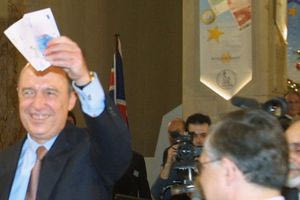 31 Δεκεμβρίου 2001: Το τέλος της δραχμής και η έλευση του ευρώ