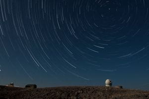 Όταν «έπεφταν»  οι υπογραφές για το Αστεροσκοπείο Σκίνακα