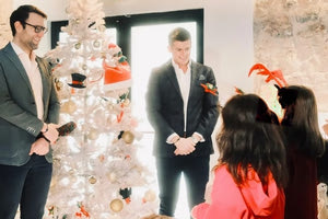 Τάιλερ Μακμπέθ: Η ανάρτηση για τα φετινά διαφορετικά Χριστούγεννα με τον Στέφανο Κασσελάκη