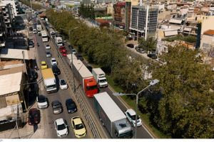 Χωρίς παράταση και με κλιμακωτές αυξήσεις στα πρόστιμα τα τέλη κυκλοφορίας – Πώς γίνεται η πληρωμή