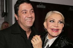 Γιώργος Θεοφάνους: «Στο τηλέφωνό μου η Μαρινέλλα είναι αποθηκευμένη στο “Μ” από το “μάνα”»