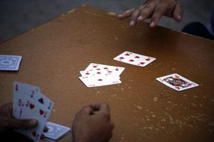 Καφενείο στο Ηράκλειο μετατράπηκε σε λέσχη – σε 12 συλλήψεις προχώρησε η αστυνομία