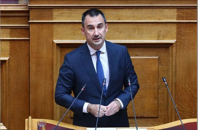 Φωνές Κυριάκου κατά… ΔΕΘοπακετολόγων, οι δικογραφίες που χαλάνε το αφήγημα, ο Τριαντόπουλος του… πρώτου πλάνου και ο Αλέξης που μένει μέχρι να… φύγει!