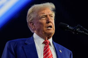 Ντόναλντ Τραμπ για την συντριβή του αεροπλάνου: Θα έπρεπε να είχε αποφευχθεί