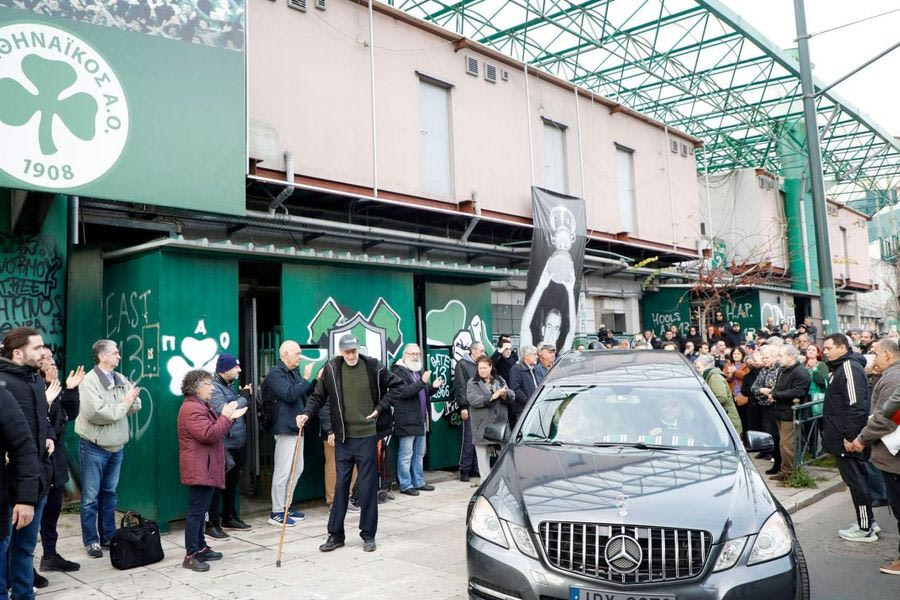 Μίμης Δομάζος: Το συγκινητικό βίντεο του Παναθηναϊκού – «Η τελευταία επίσκεψη στο αιώνιο σπίτι του»