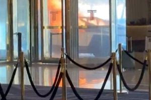 ΗΠA: Η στιγμή που αυτοκίνητο ανατινάζεται έξω από τον Πύργο Τραμπ στο Λας Βέγκας