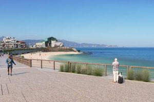 “Ξαναζεσταίνεται” η πλαζ… Δερματά!