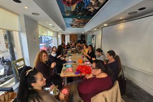 Δήμος Ηρακλείου: Από πλέξιμο… μέχρι εκμάθηση χρήσης κινητών τηλεφώνων