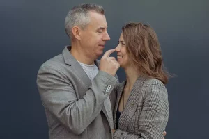 Σχέσεις με διαφορά ηλικίας – Τι προτιμούν οι άνδρες και τι επιλέγουν οι γυναίκες