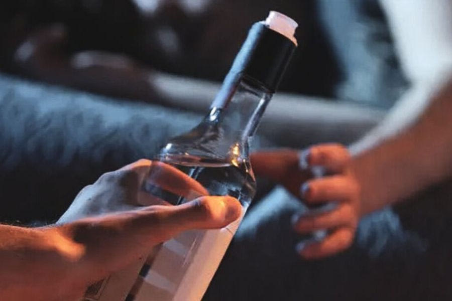 Έρχονται νέα ψηφιακά εργαλεία για την προστασία των ανηλίκων – Πώς θα λειτουργεί το Μητρώο Ελέγχου προϊόντων καπνού και αλκοόλ