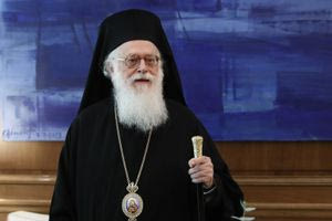 Επιδεινώθηκε η υγεία του Αρχιεπισκόπου Αλβανίας Αναστάσιου