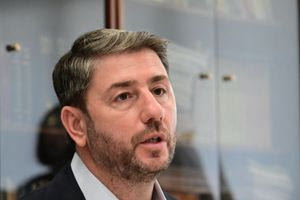 «Πού ήσουν νιότη που ΄δειχνες πως θα γινόμουν άλλος!» Στο ΠΑΣΟΚ…έπαθαν ΣΥΡΙΖΑ, με τη Ζωή να…τραβά την ανηφόρα!