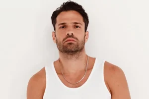 Κωνσταντίνος Αργυρός: «Θέλω πρώτη φορά να το τραγουδήσω στη γειτονιά μου»