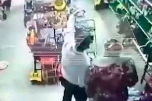 Ρωσία: Δολοφόνος ντυμένος Aγιος Βασίλης – Εκτέλεσε καταστηματάρχη μετά από selfie μαζί του