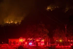 Αυτές είναι οι αιτίες που κάηκε το Λος Αντζελες παρά τα δισεκατομμύρια δολάρια που δαπανήθηκαν για την πρόληψη