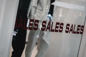 Χειμερινές εκπτώσεις 2025: Πότε ξεκινούν και πόσο θα διαρκέσουν