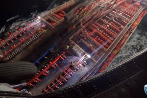 Αεροδιακομιδή ναυτικού με ελικόπτερο του Πολεμικού Ναυτικού νότια της Κρήτης – Βίντεο