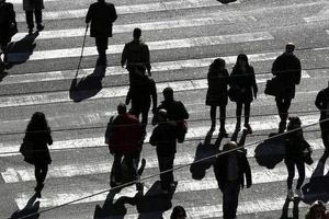 Η ανεργία υποχώρησε στο 7,9% τον Μάιο