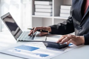 Σε εφαρμογή 18 μειώσεις φόρων το 2025 – Τα 7 μέτρα στήριξης των εισοδημάτων