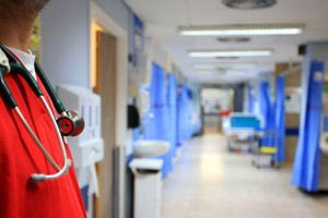 Πώς θα κλείνονται τα ηλεκτρονικά ραντεβού με τους συμβεβλημένους γιατρούς