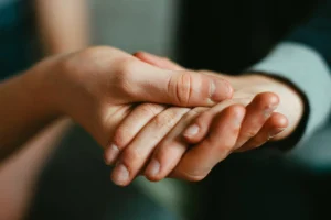 Ερχεται ο «Φροντιστής της γειτονιάς» με voucher στα 500 ευρώ