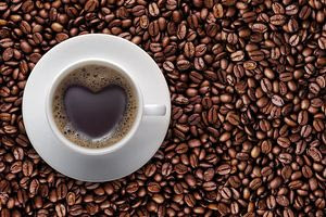 Καρδιολόγος, προειδοποιεί: «Οι άνθρωποι που πίνουν μόνο το πρωί καφέ έχουν μεγαλύτερο προσδόκιμο ζωής»