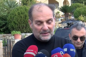 Πόσοι μαυροντυμένοι γονείς ακόμα;