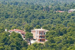 Καταπατημένα ακίνητα: Πενιχρό το ενδιαφέρον των ιδιωτών – Μόλις το 6% υπέβαλε αίτηση εξαγοράς