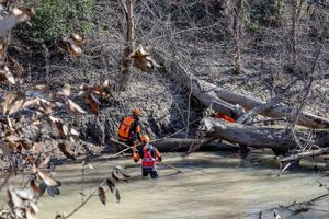 Λάρισα: Πληροφορίες ότι ο 39χρονος είναι εν ζωή και βρίσκεται σε κλειστό χώρο στη Θεσσαλία