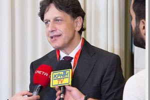 Επιστρέφει στα καθήκοντα του ο καθηγητής Μαιευτικής Γυναικολογίας Α. Μακρυγιαννάκης