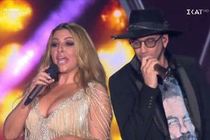 Η Έλενα Παπαρίζου θα βαπτίσει το παιδί του Πάνου Μουζουράκη επισφραγίζοντας τη φιλία τους