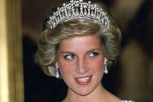 Πριγκίπισσα Νταϊάνα: Πουλήθηκε σε δημοπρασία επιστολή της που αποκαλύπτει την αγάπη του Ουίλιαμ για τον Χάρι