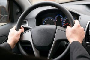 Μπήκε αντίθετα στον μονόδρομο και σκόρπισε τον πανικό