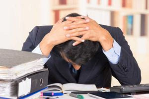 Ο ένας στους δύο εργαζόμενους στην Ελλάδα παραιτείται λόγω τοξικού περιβάλλοντος