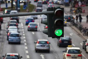 Έρχεται νέο χρώμα στα φανάρια – Τι θα σημαίνει το λευκό