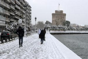 Καιρός: Επικαιροποιήθηκε το Έκτακτο Δελτίο Επιδείνωσης της ΕΜΥ – Πού θα χιονίσει σε λίγες ώρες