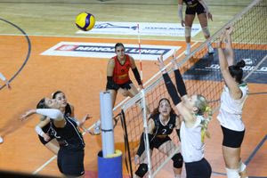 Βόλει: Νίκη κορυφής για τα κορίτσια του ΟΦΗ -Ήττα της ΓΕΗ