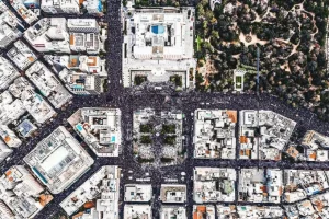 Πόσοι διαδηλωτές πήγαν στη συγκέντρωση στο Σύνταγμα, σύμφωνα με εφαρμογή