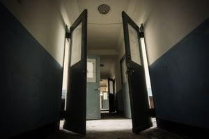 Ηράκλειο: Το μπες-βγες στην ψυχιατρική λόγω θανάτου