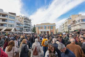 Τέμπη: Σε νέες συγκεντρώσεις καλούν οι συγγενείς των θυμάτων στην επέτειο των δύο χρόνων