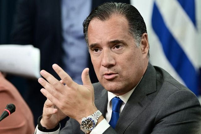 Η απάντηση Γεωργιάδη σε πολίτη για τα ράντζα στο Αττικόν: «Έβαλα σκοπό και θα έχω εξαφανίσει το πρόβλημα σε 1,5 χρόνο»