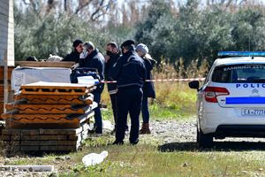 Δολοφονία εν ψυχρώ στους Γόννους Λάρισας – Ταμπουρώθηκε με χειροβομβίδα στο ξυλουργείο του ο δράστης