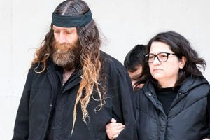 Ξεσπά η μητέρα του Βαγγέλη Γιακουμάκη – «10 χρόνια μετά δεν ξέρω τι έχουμε καταφέρει ως κοινωνία»