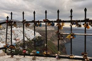 Σαντορίνη: Η πολεοδομική παραβατικότητα στο νησί υπολογίζεται στο 20%