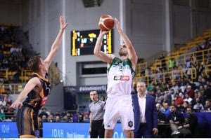 O Παναθηναϊκός έστειλε επιστολή διαμαρτυρίας προς τον Μιχάλη Χρυσοχοϊδη, για την σύλληψη τριών φιλάθλων του στα ”Δύο Αοράκια”