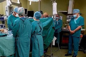 Συγκίνηση: “Ενός λεπτού σιγή” από τις χειρουργικές ομάδες, ως ελάχιστος φόρος τιμής, στον μικρό Άγγελο