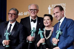 Πάπας Φραγκίσκος: «Είμαστε πολύ ανήσυχοι για την υγεία του» λένε οι σταρ της ταινίας το «Κονκλάβιο»