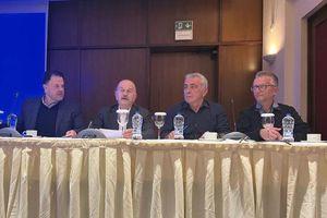 Εκοψε την πίτα του ο Σύνδεσμος Ιδιοκτητών Τουριστικών Λεωφορείων Κρήτης