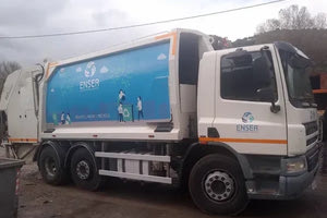 Προσφορά ενός απορριμματοφόρου από την εταιρεία Thalis ΑΕ στο Δήμο Μαλεβιζίου