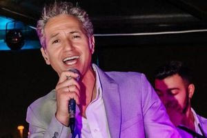 Συγκίνηση για τον Δημήτρη Κόκοτα – «Αντιδρά συναισθηματικά όταν ακούει τα τραγούδια του»